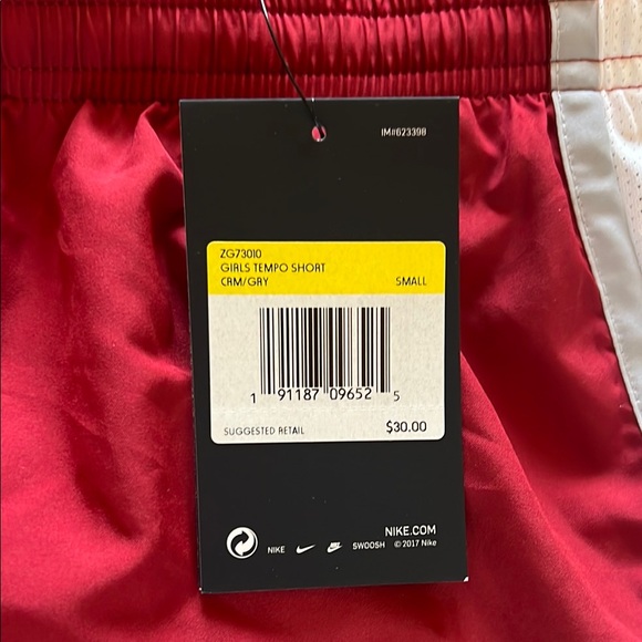 🆕 USC girls Nike Athletic Shorts - Picture 2 of 8